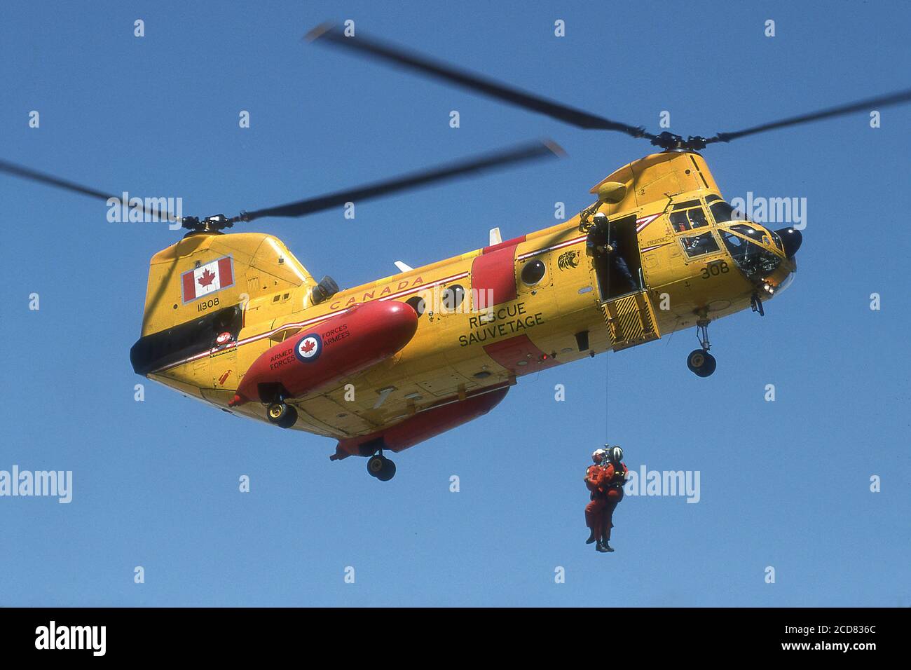HELICOPTER RESCUE BY CANADIAN FORCES CH-113A VOYAGEUR OF 424 SQUADRON. Stock Photo