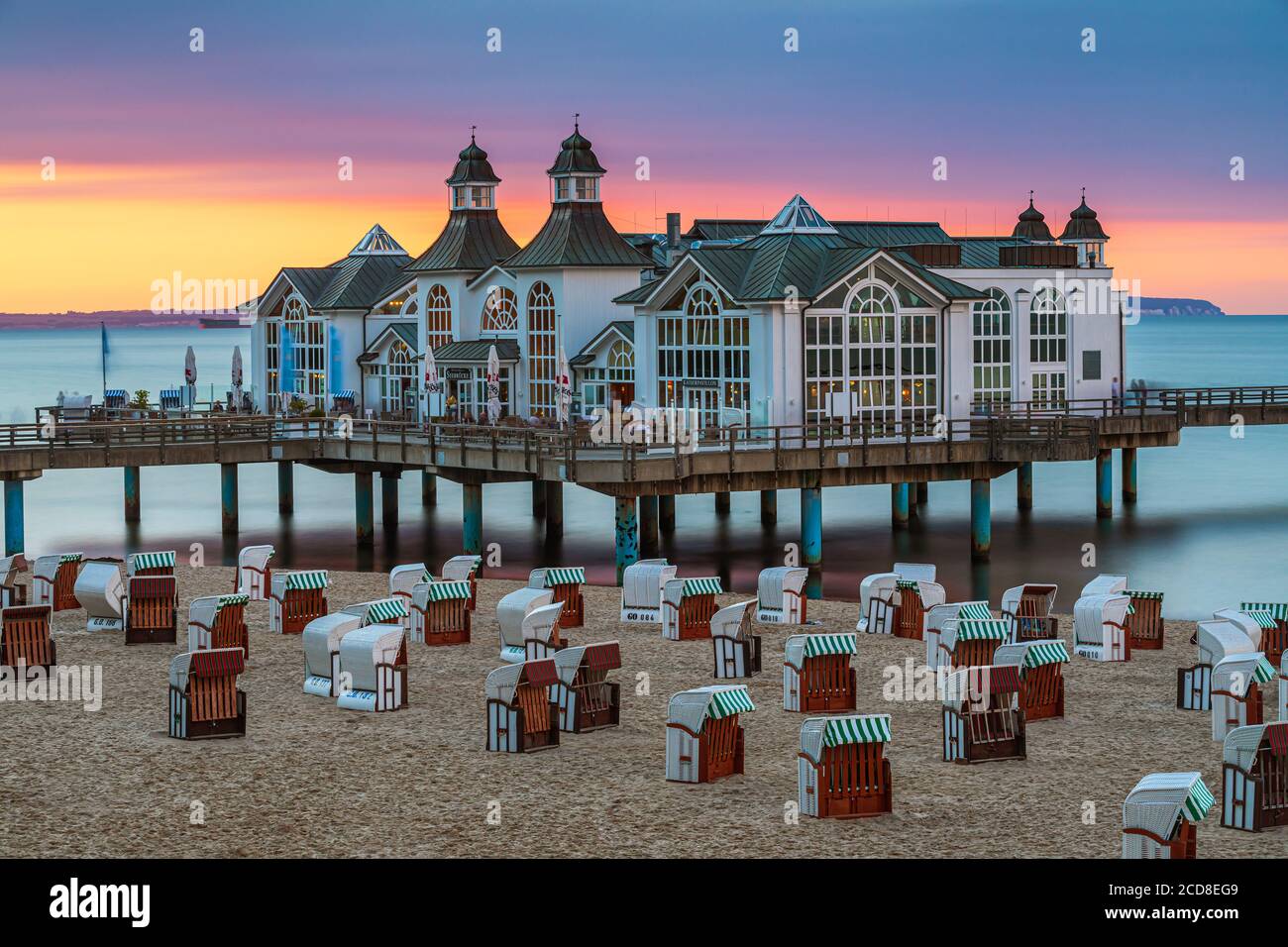 sellin-pier-german-seebr-cke-sellin-is-a-pier-in-the-baltic-seaside