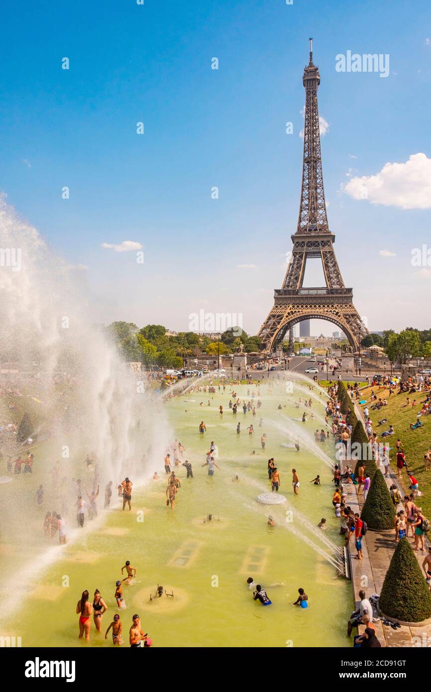 France, Paris, area listed as World Heritage by UNESCO, the Trocadero ...