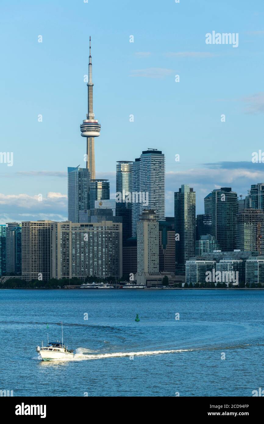 Canada, Ontario, Toronto, general view of the city and skyscrapers from the harbor Stock Photo