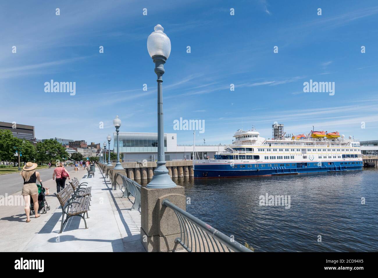 Canada, Quebec, Montreal, The Victory 2 Cruise Ship on Alexandra Pier Stock Photo Alamy