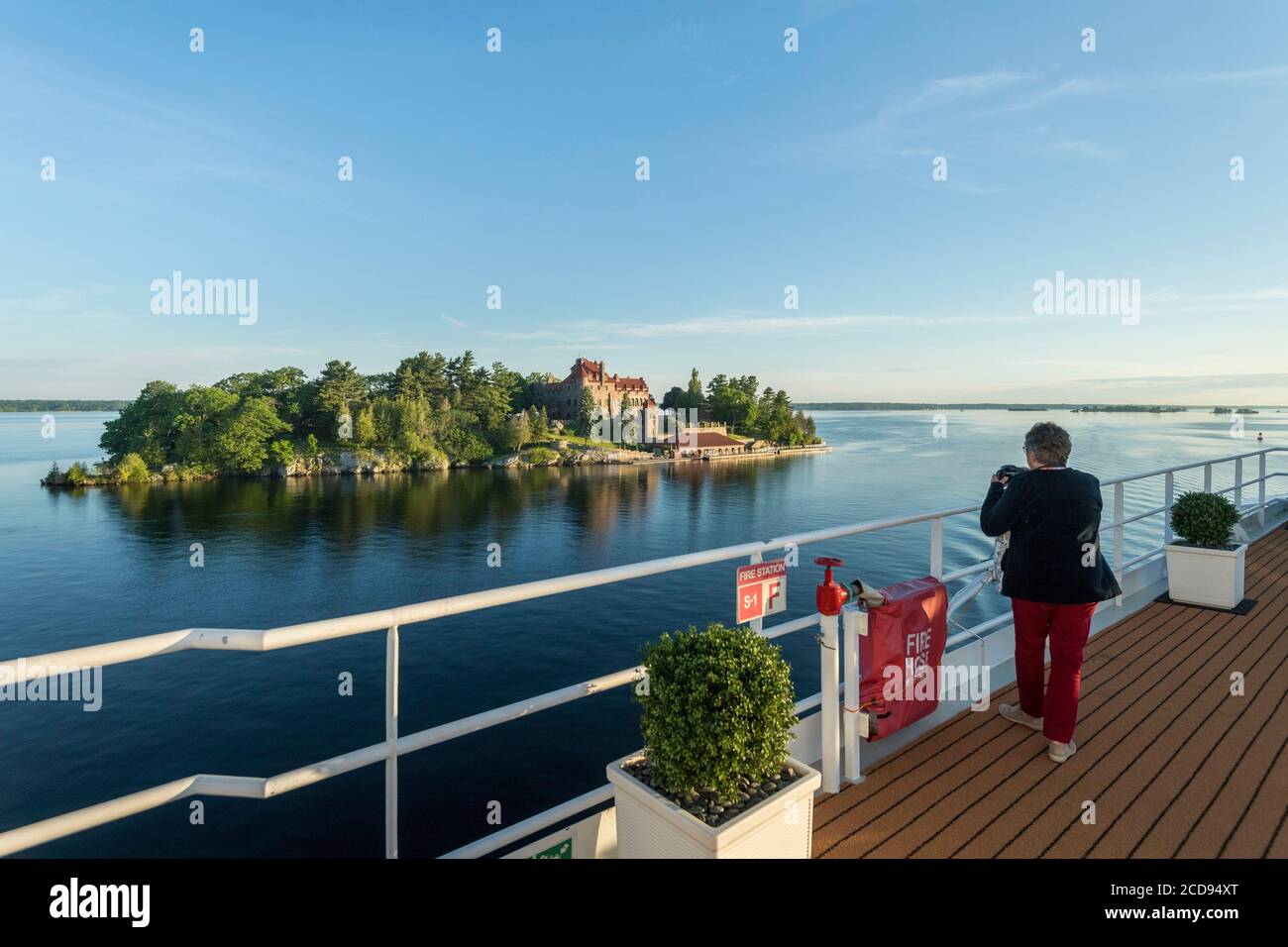 United States, New York State, Chippewa Bay, the island and the Singer family castle on the St. Lawrence River in the Thousand Islands Stock Photo