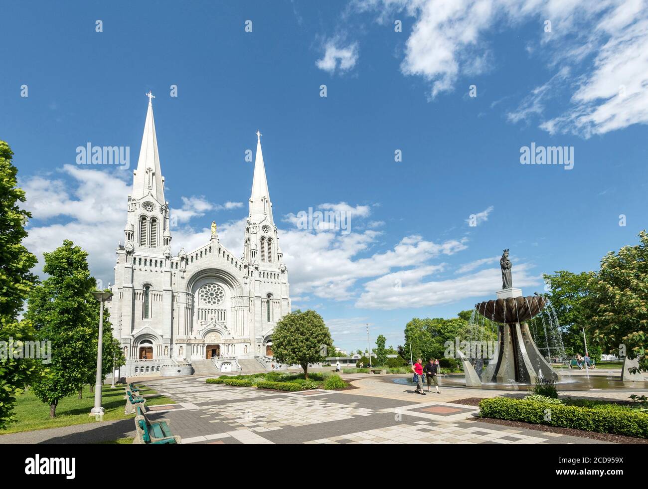 Notre dame du cap basilica hi-res stock photography and images - Alamy