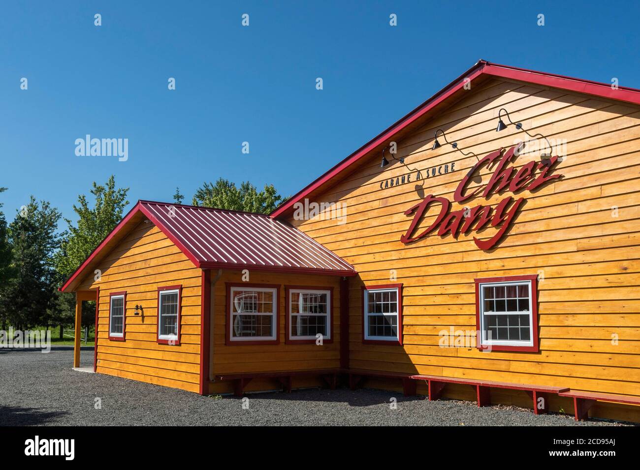 Quebec sugar shack maple hires stock photography and images Alamy