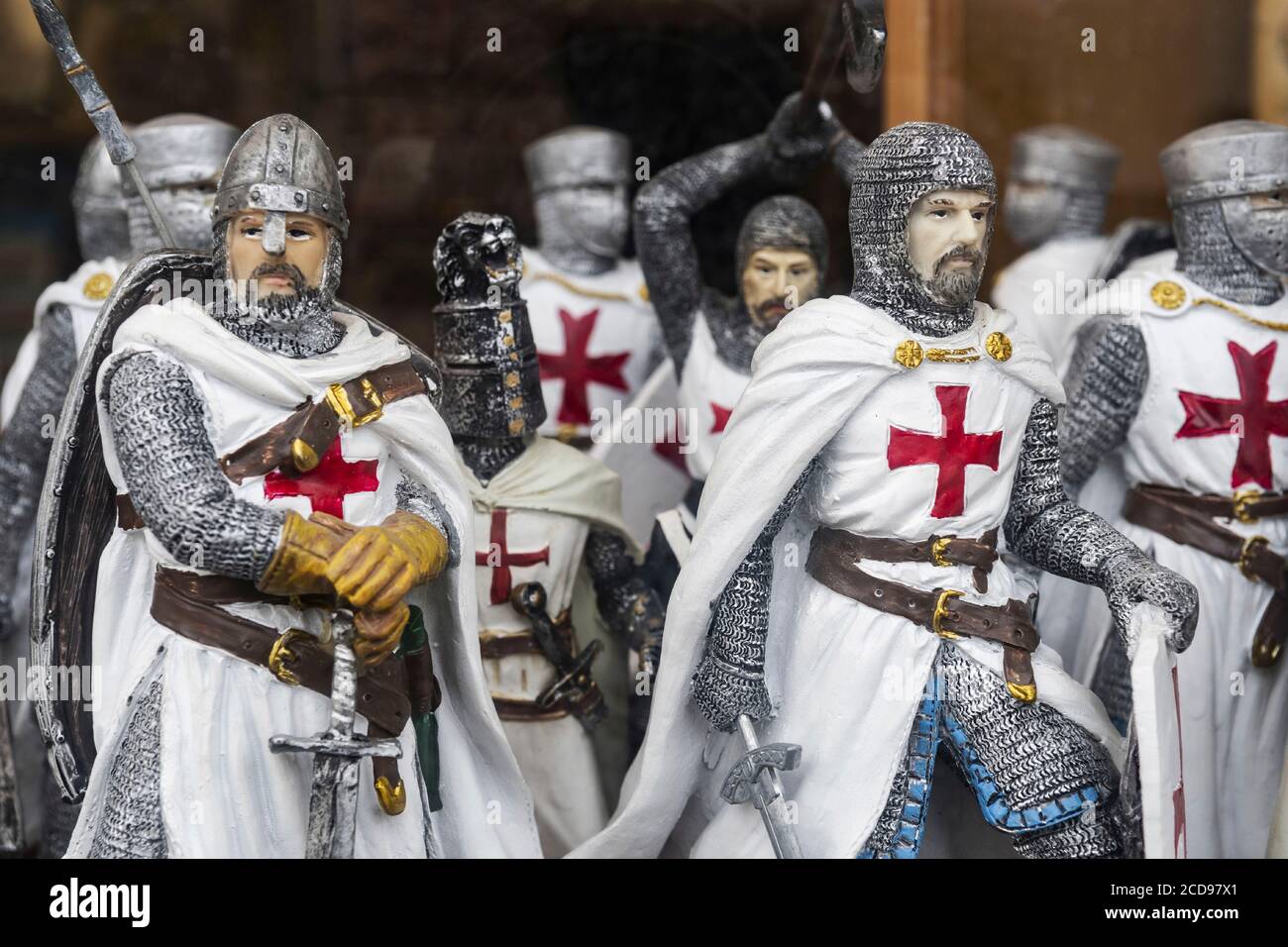 France, Calvados, Bayeux, figurines of Templars in the window of a shop Stock Photo