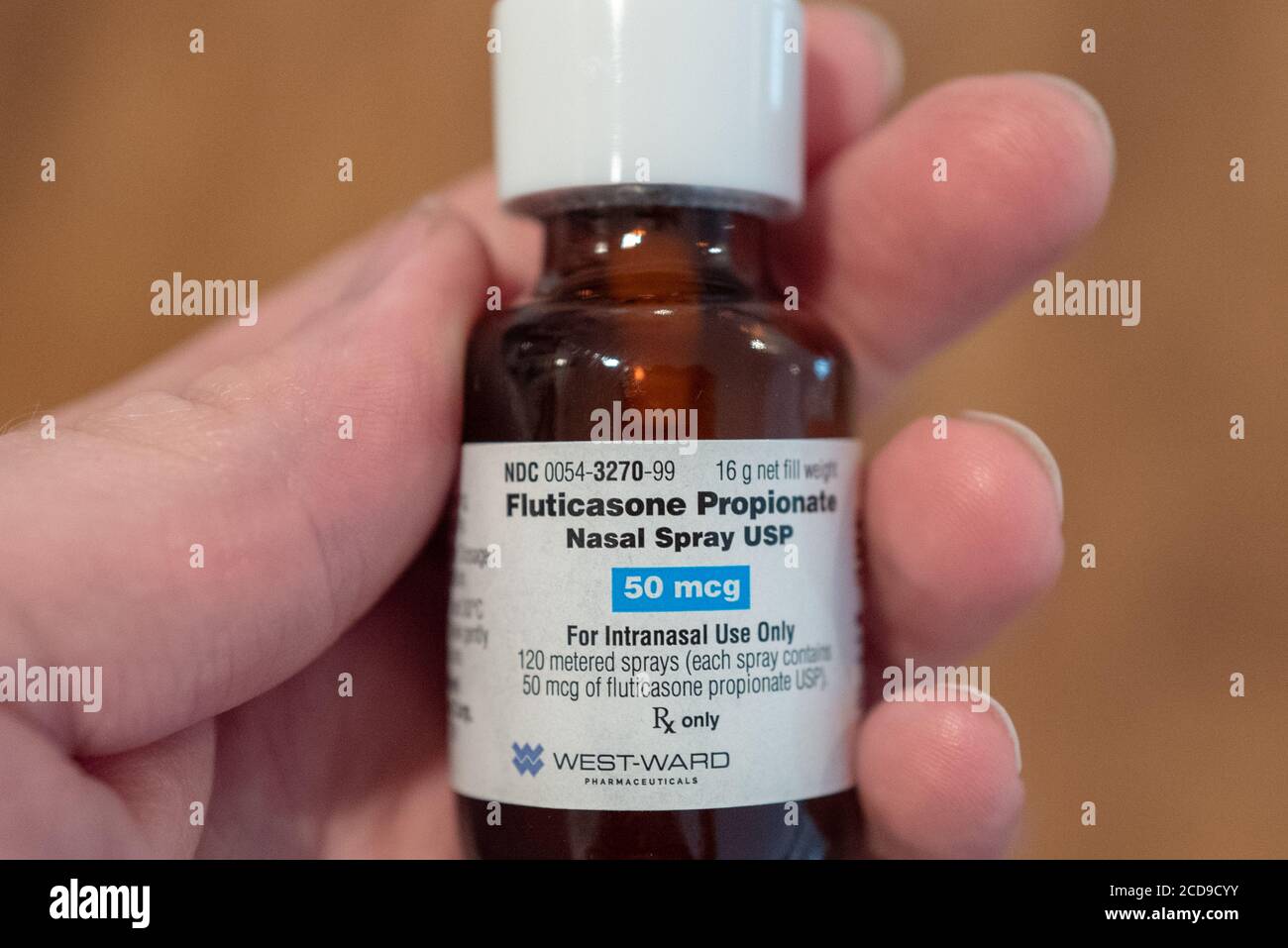 Fluticasone nasal 2024 spray use