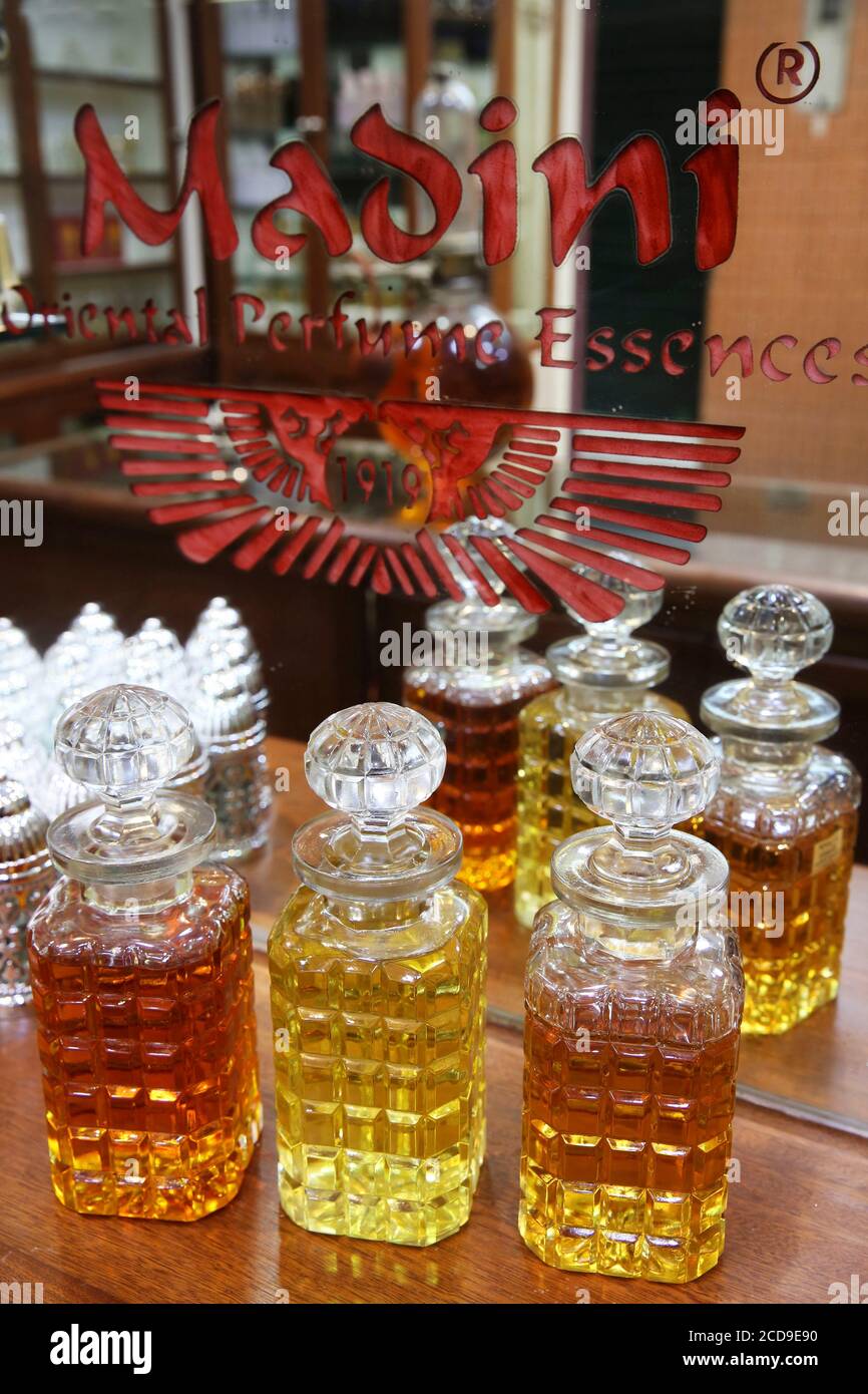 Perfume brand hi-res stock photography and images - Alamy