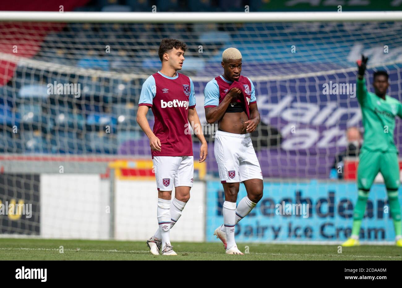 High Wycombe, UK. 25th Aug, 2020. Bernardo Rosa (left) & Xande Silva of West  Ham United during the 2020/21 Pre Season Friendly match between Wycombe  Wanderers and West Ham United at Adams