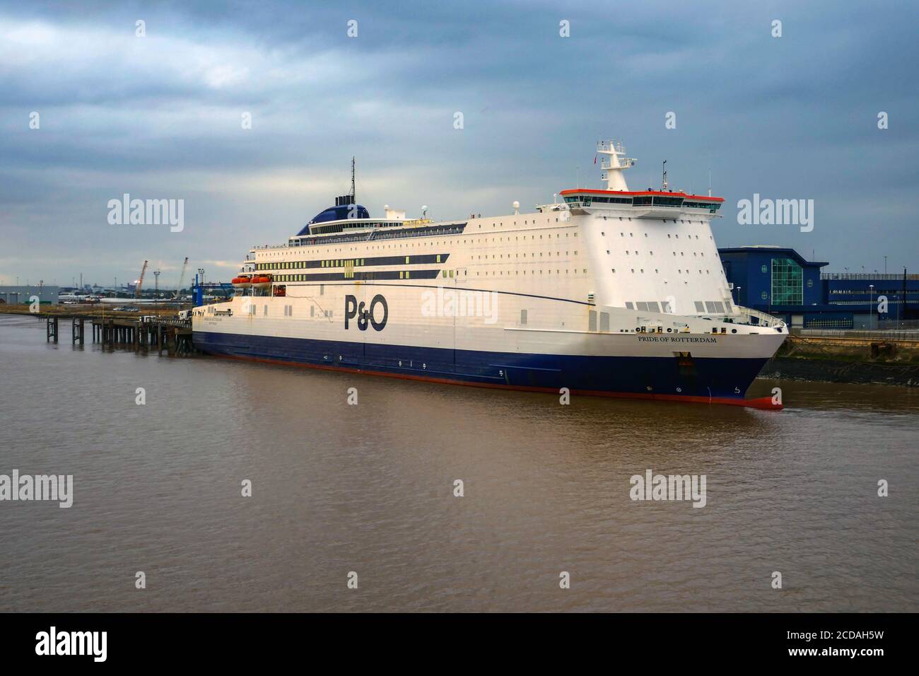 Pride of Rotterdam, P & O ferry, Hull to Rotterdam, Hull Docks, Hull, UK at  sunset, evening Stock Photo - Alamy
