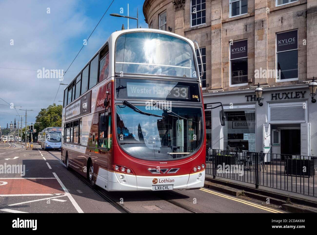 33 Bus in Shandwick Place, Edinburgh, Scotland, UK. Stock Photo