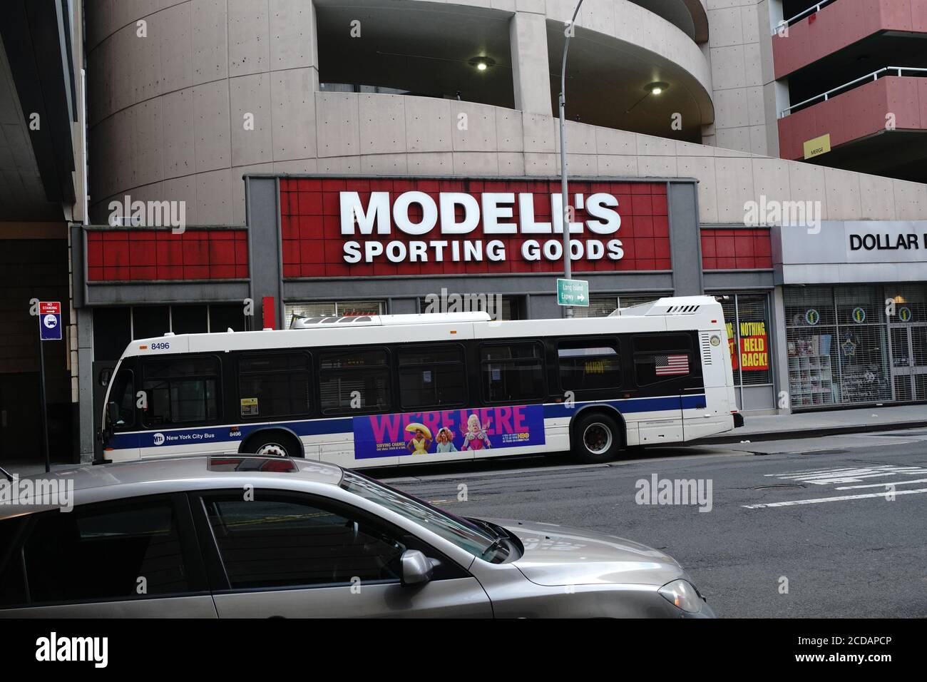 Modells hi-res stock photography and images - Alamy