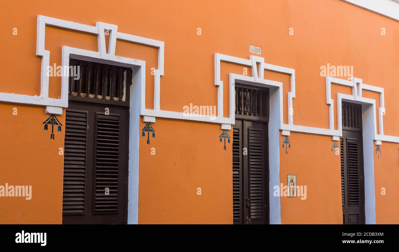 Colorfully painted houses in the historic colonial city of Old San Juan, Puerto Rico Stock Photo