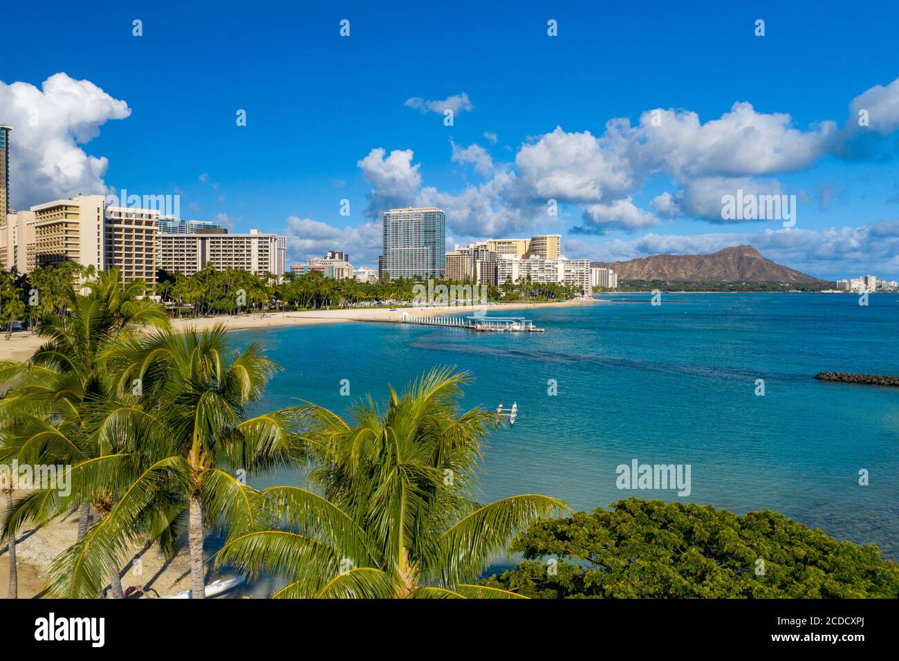 Hawaii waikiki beach drone aerial hi-res stock photography and images ...
