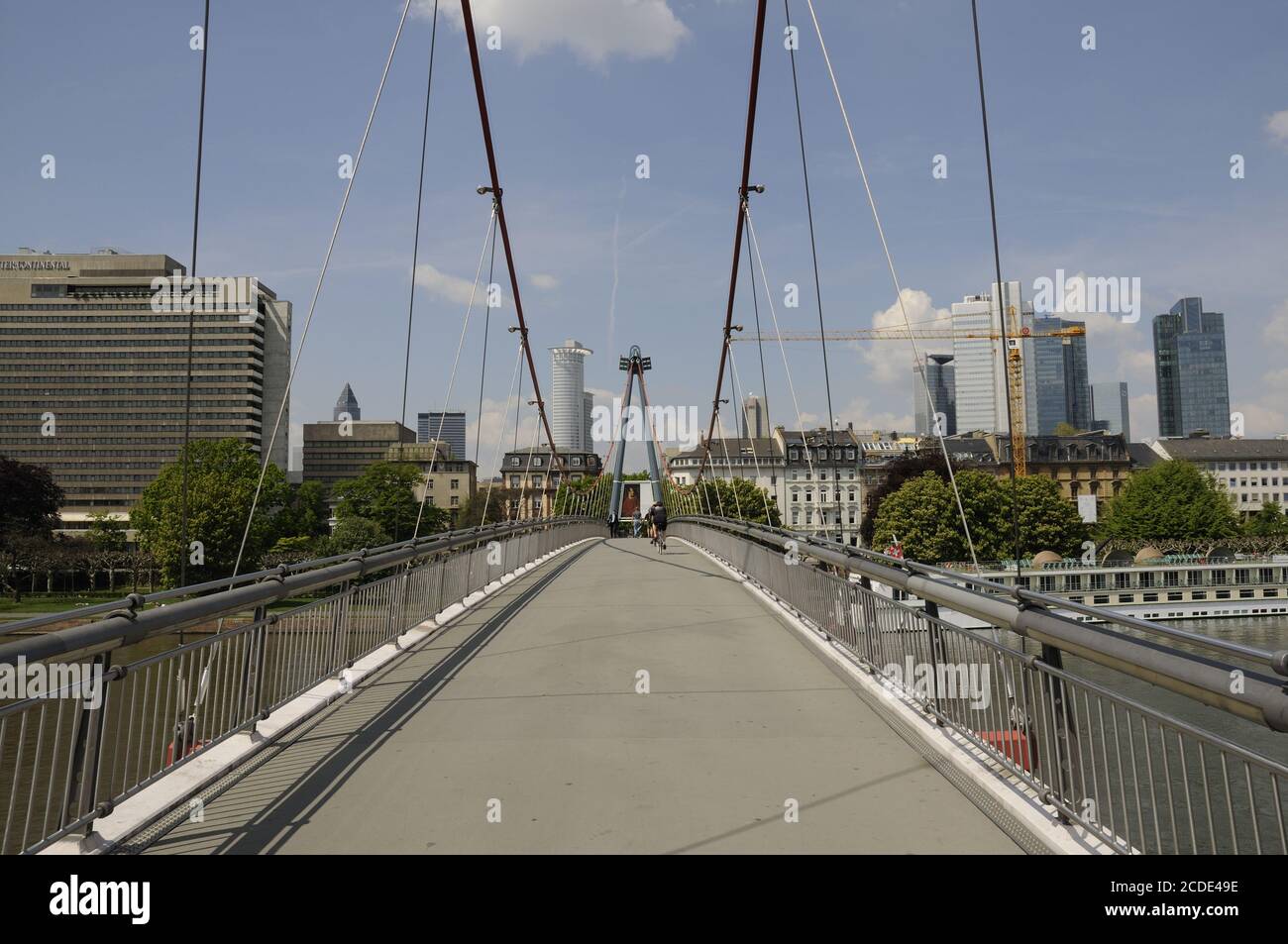 Hollow footbridge in Frankfurt Stock Photo Alamy