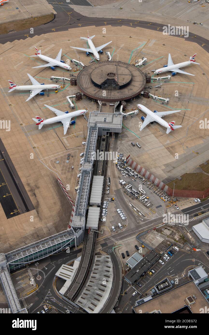 Gatwick airport aerial hires stock photography and images Alamy