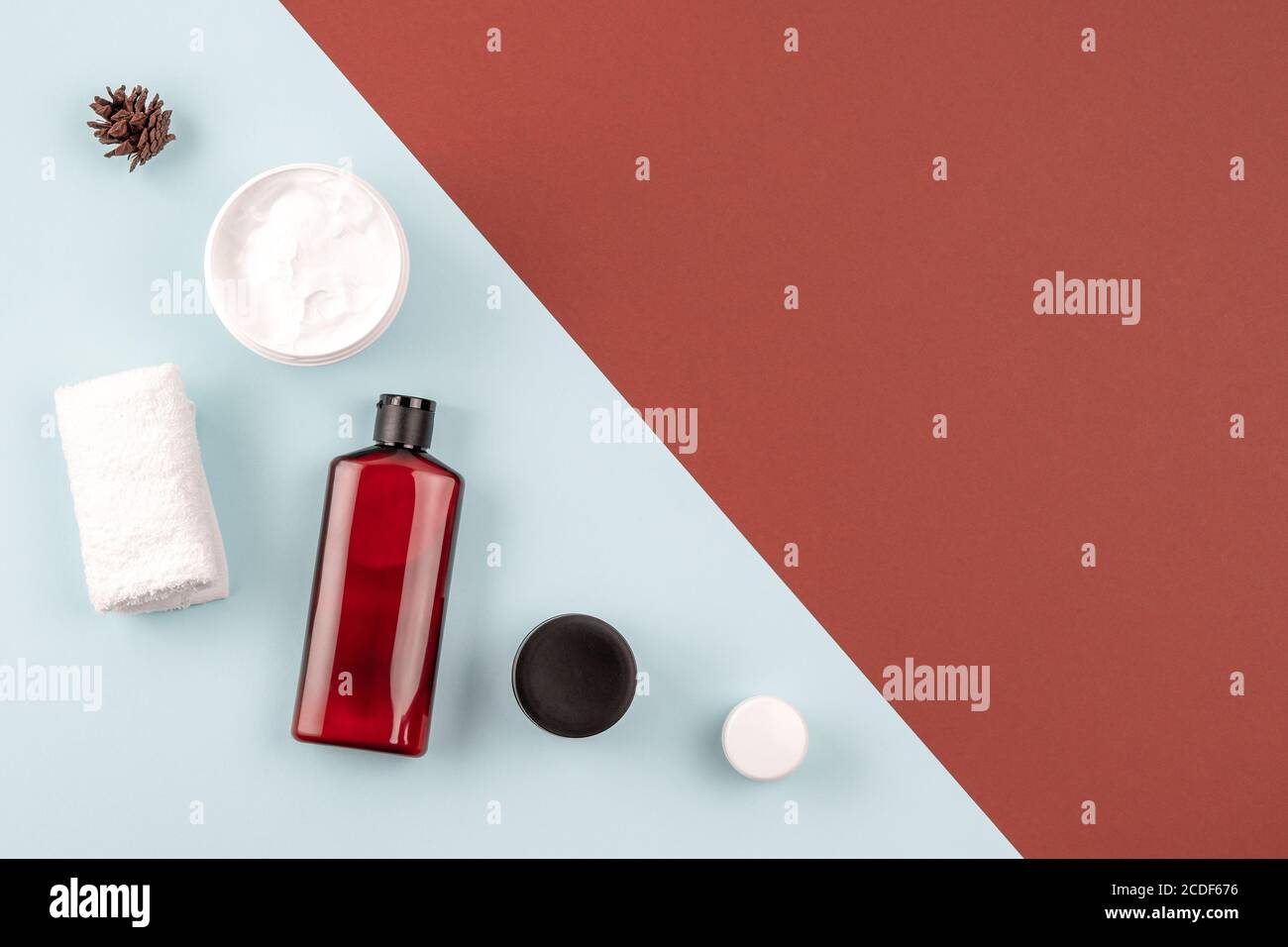 Download Open Cosmetic Jar Face Cream High Resolution Stock Photography And Images Alamy