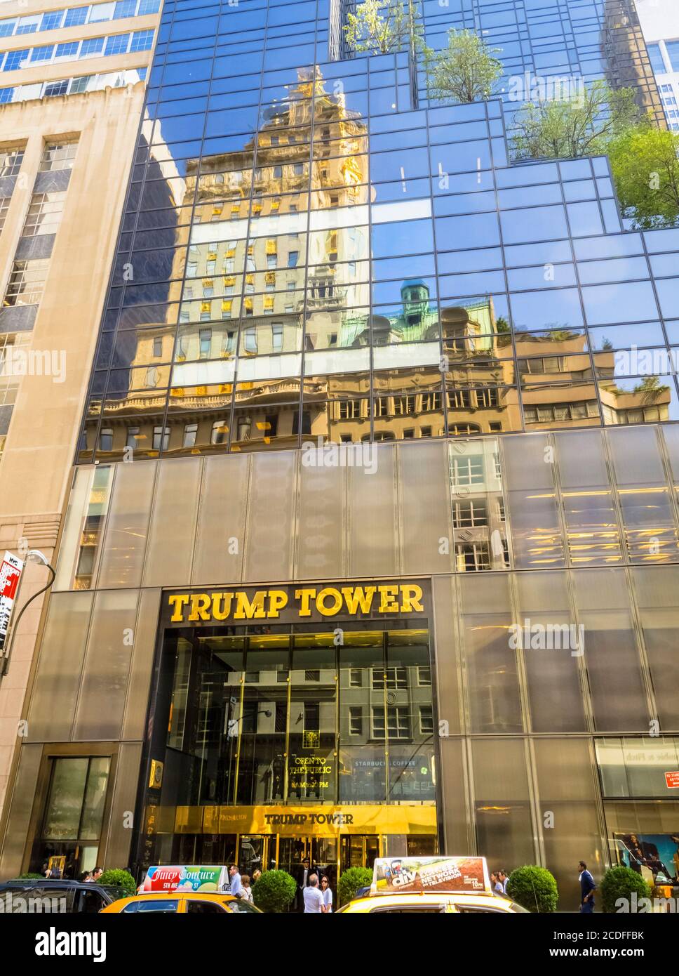 Trump Tower, 721 Fifth Avenue, a landmark skyscraper modern architecture building in Midtown Manhattan, New York City, New York, USA Stock Photo