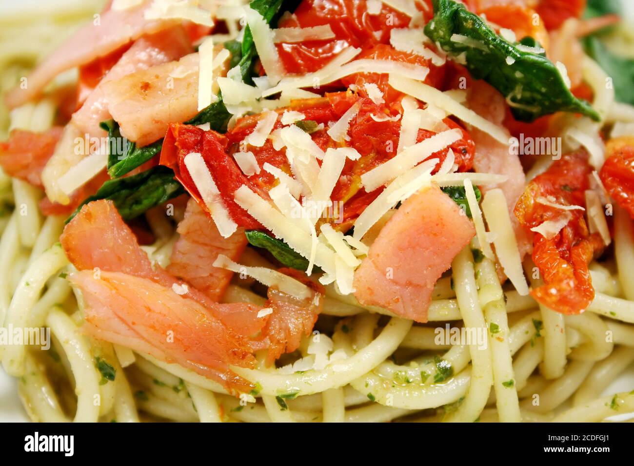 Bacon Pesto Pasta 2 Stock Photo Alamy