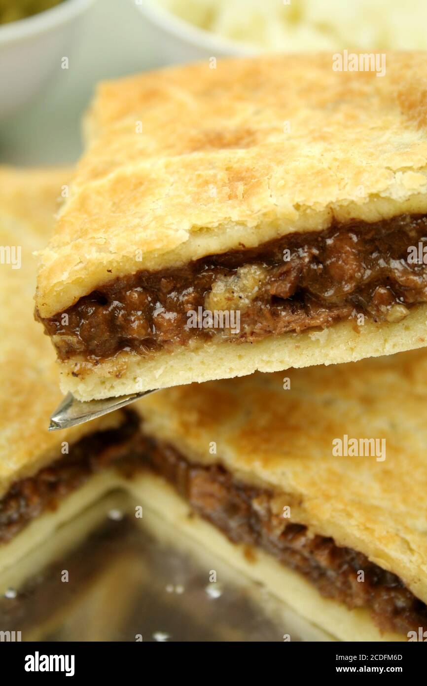 Beef pie foil hi-res stock photography and images - Alamy