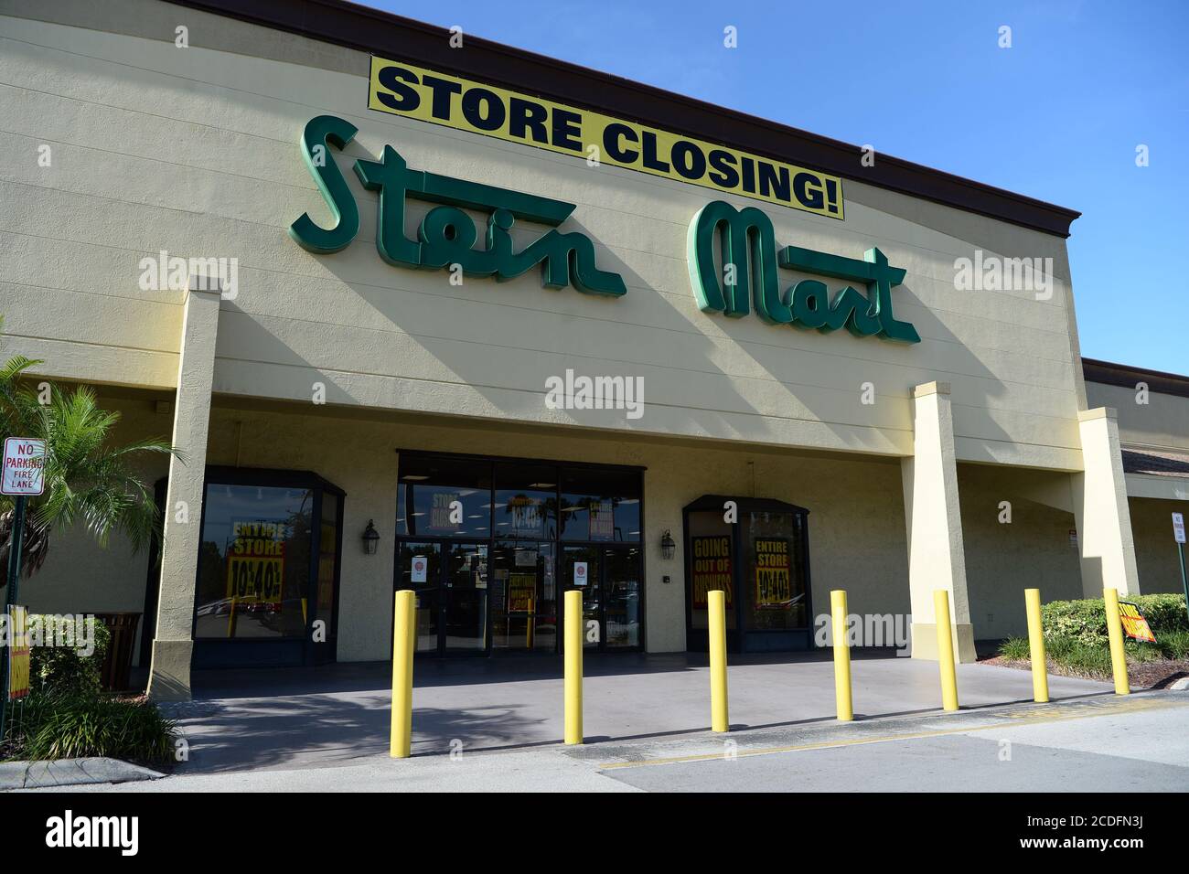 STEIN MART - CLOSED, 97 Photos