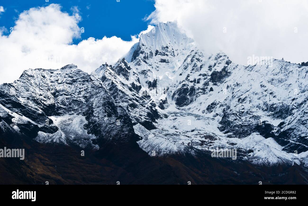 Thamserku Mountain peak in Himalayas, Nepal Stock Photo
