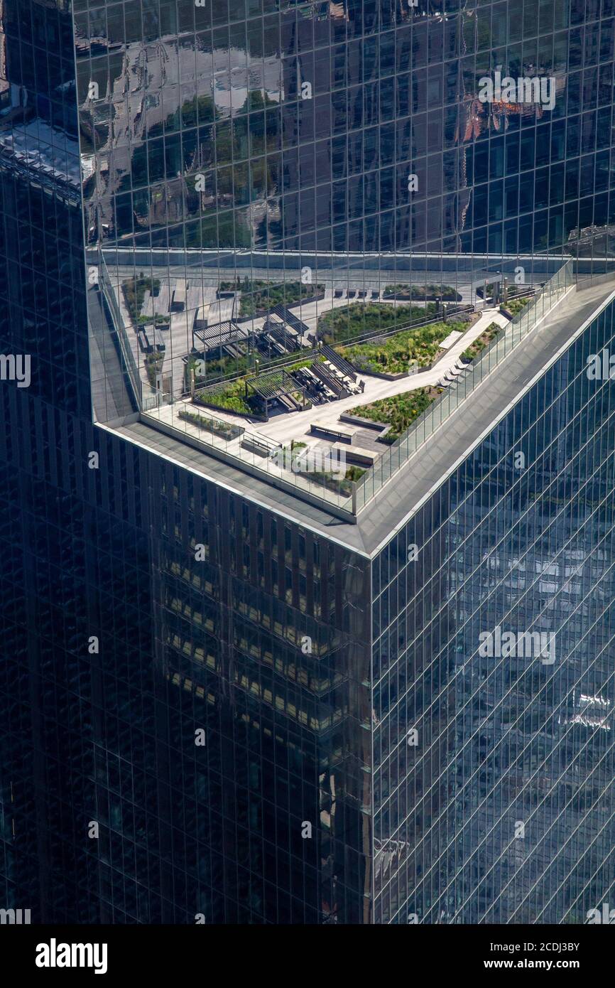 green rooftop in midtown in New York Stock Photo