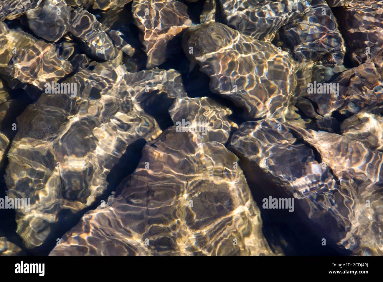 Rocks reflecting in the water hi-res stock photography and images - Alamy