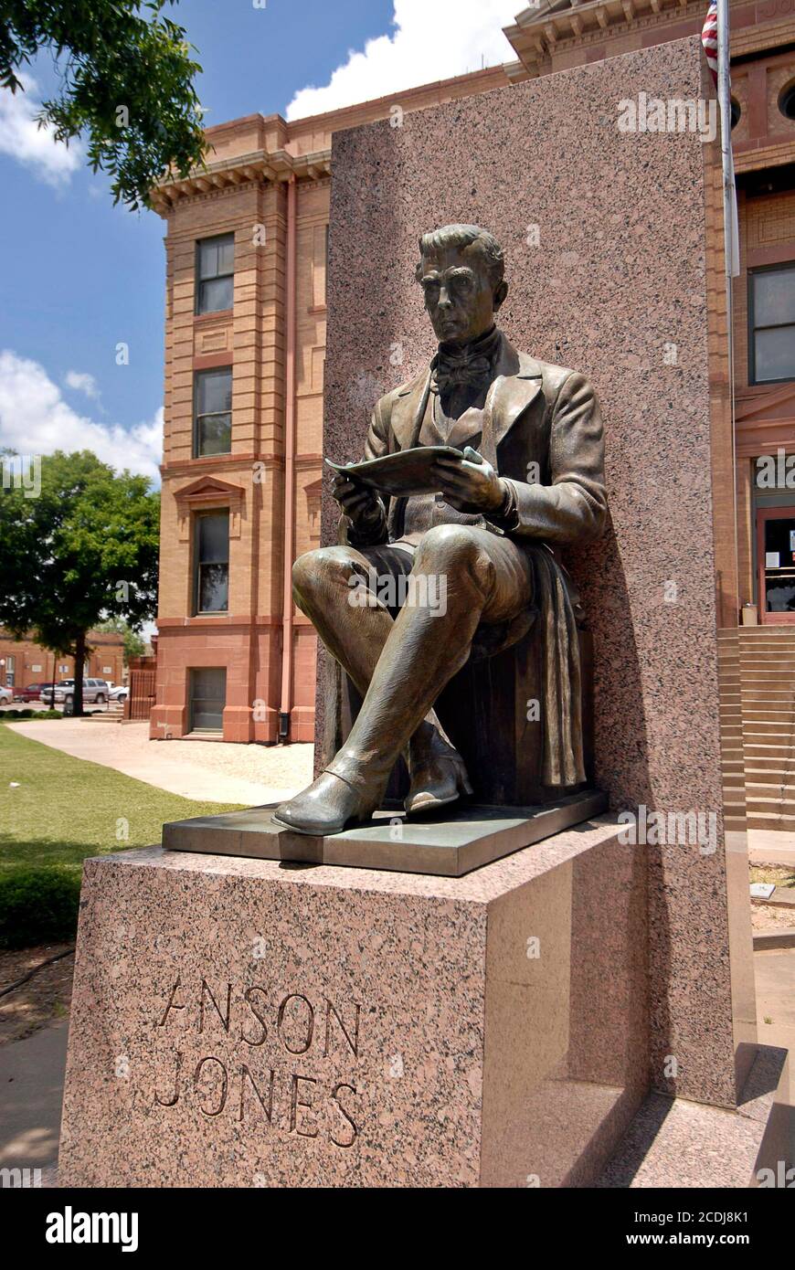 Anson, Texas, July 25, 2007: Courthouse, built in 1909, and square of Jones County, north of Abilene in north central Texas. Named for Anson Jones, president of the Republic of Texas. Italian-born American sculptor Enrico Cerracchoi created the statue. ©Bob Daemmrich Stock Photo