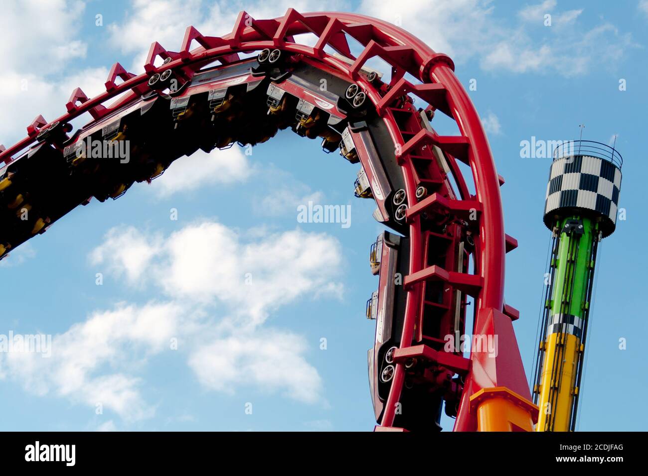 Roller coaster track curve hires stock photography and images Alamy