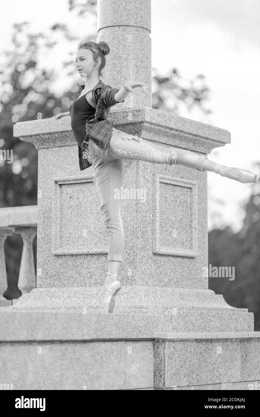 Statue shoes Black and White Stock Photos & Images Alamy