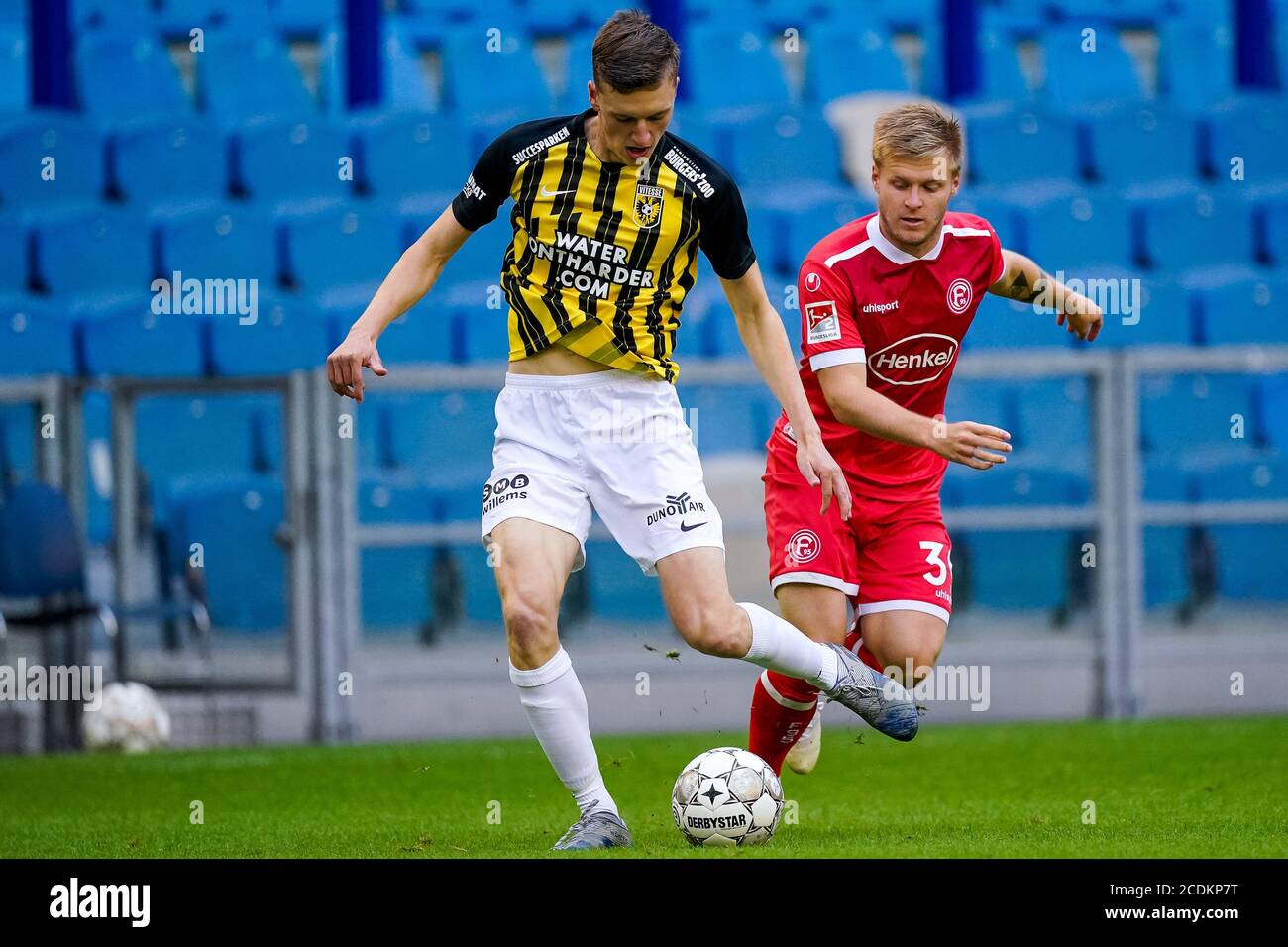 Arnhem Netherlands August 28 Daan Huisman Of Vitesse Jean Zimmer Of Fortuna Dusseldorf During The Pre Season Match Between Vitesse And Fortuna Dusseldorf On August 28 2020 In Arnhem The Netherlands