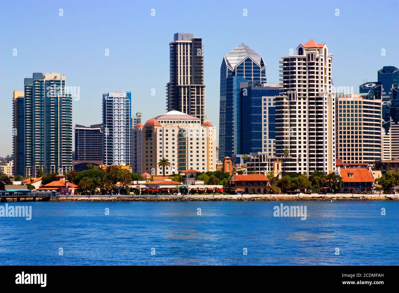 San diego downtown beach hi-res stock photography and images - Alamy