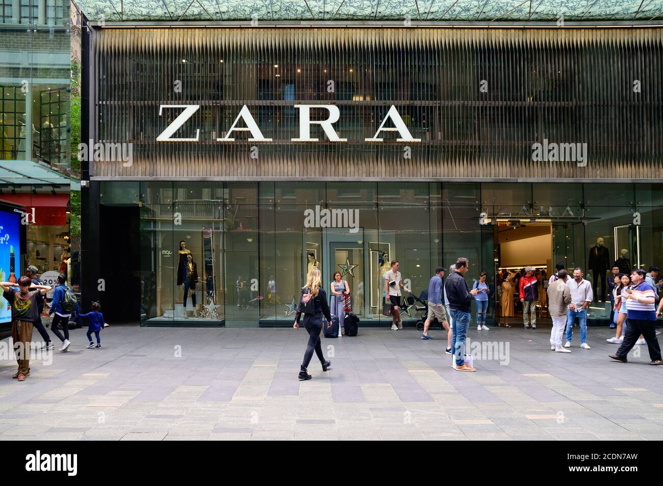 Zara store australia hi-res stock photography and images - Alamy