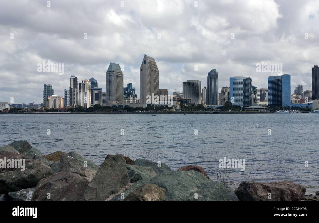 San diego downtown beach hi-res stock photography and images - Alamy