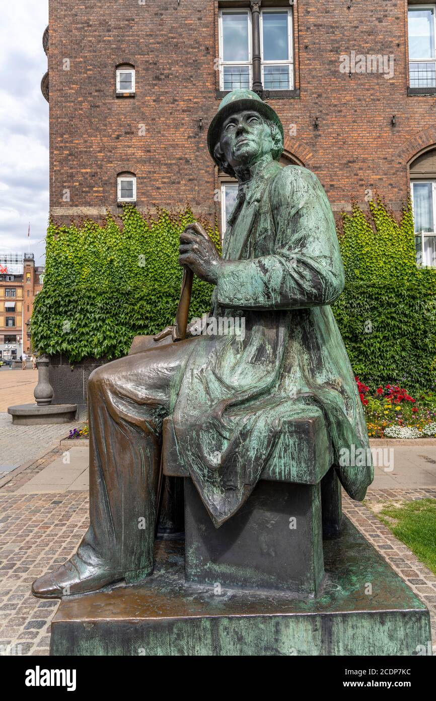 Statue von Hans Christian Andersen am H.C. Andersens Boulevard Kopenhagen, Dänemark, Europa |  Statue of Hans Christian Andersen at H.C. Andersens Bou Stock Photo