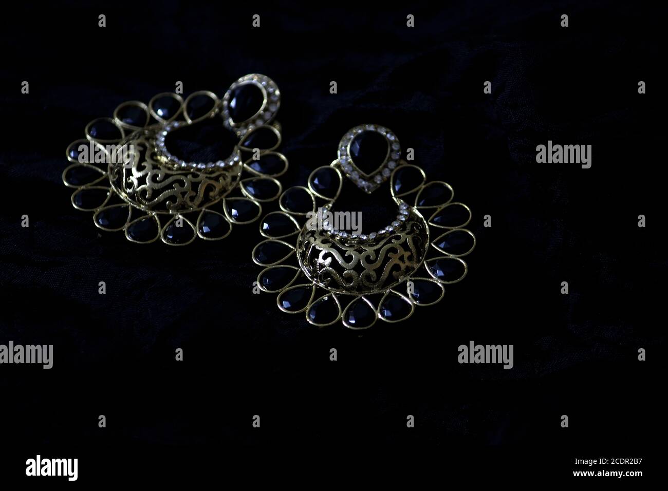 Indian royal jewellery hi-res stock photography and images - Alamy