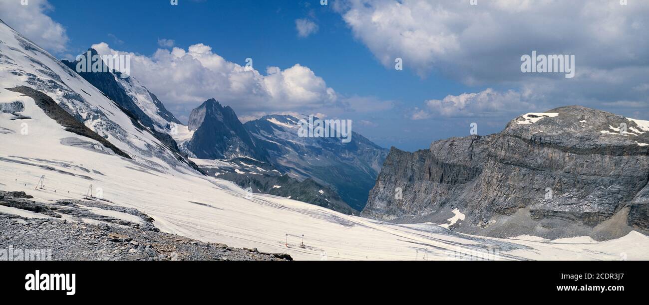 Tignes Glacier skiing in mid summer, Tarentaise Valley, France. Archive image c.2003. High resolution scan from transparency, August 2020. Credit: Malcolm Park/Alamy. Stock Photo