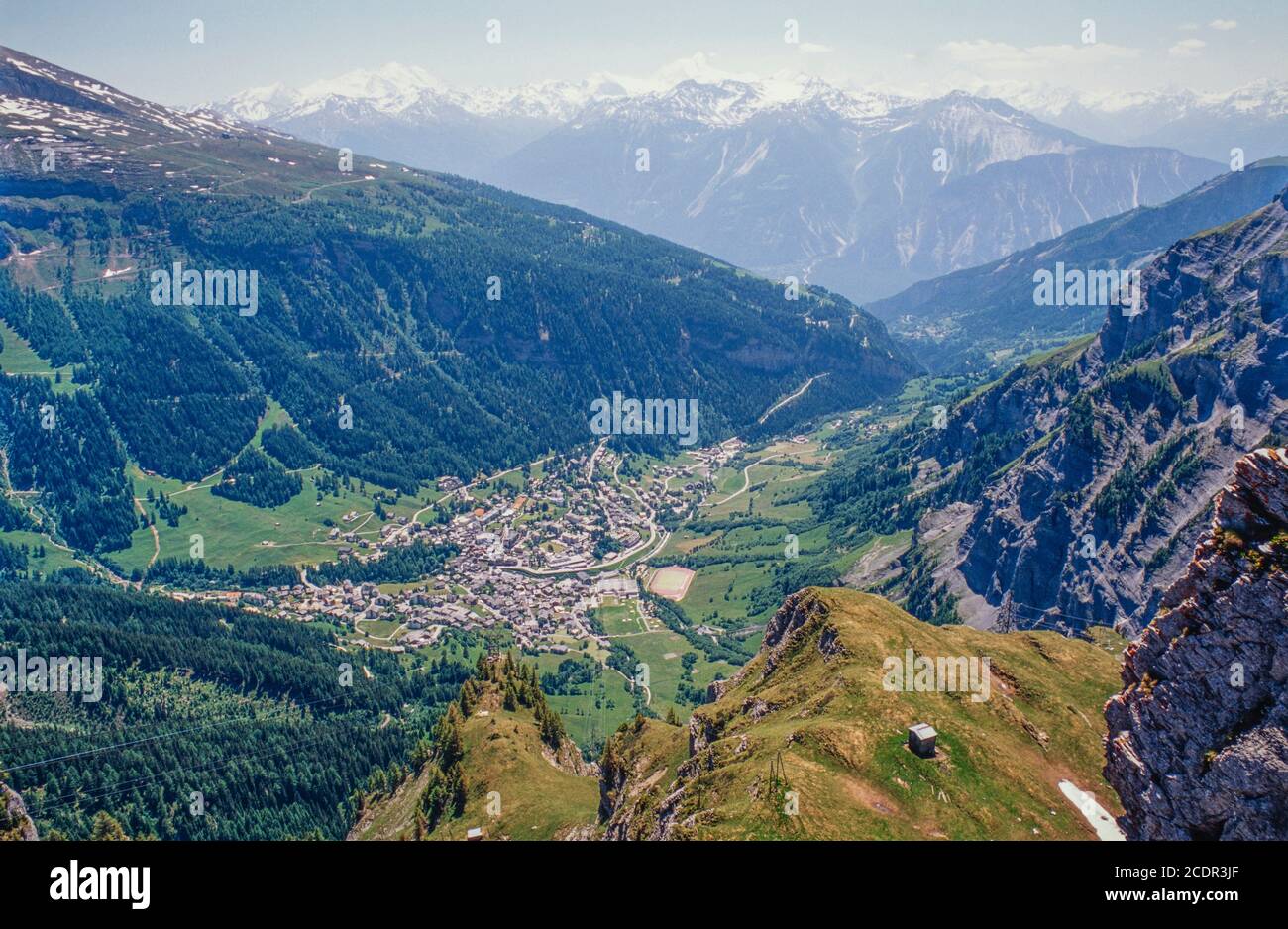 Spa town of Leukerbad in the Valais, Switzerland. Archive image c.1990s. High resolution scan from transparency, August 2020. Credit: Malcolm Park/Alamy. Stock Photo