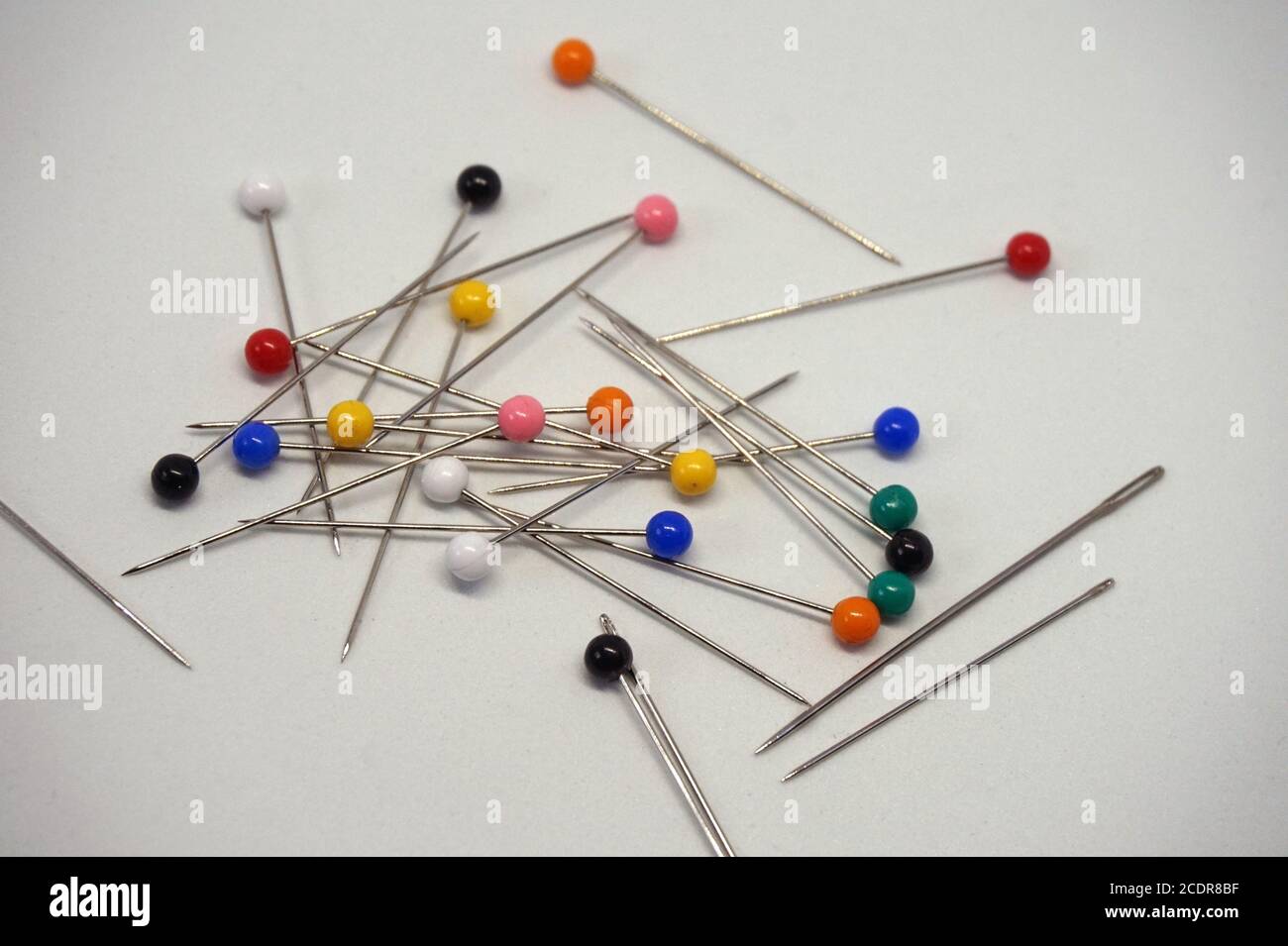 Needles and pins hi-res stock photography and images - Alamy