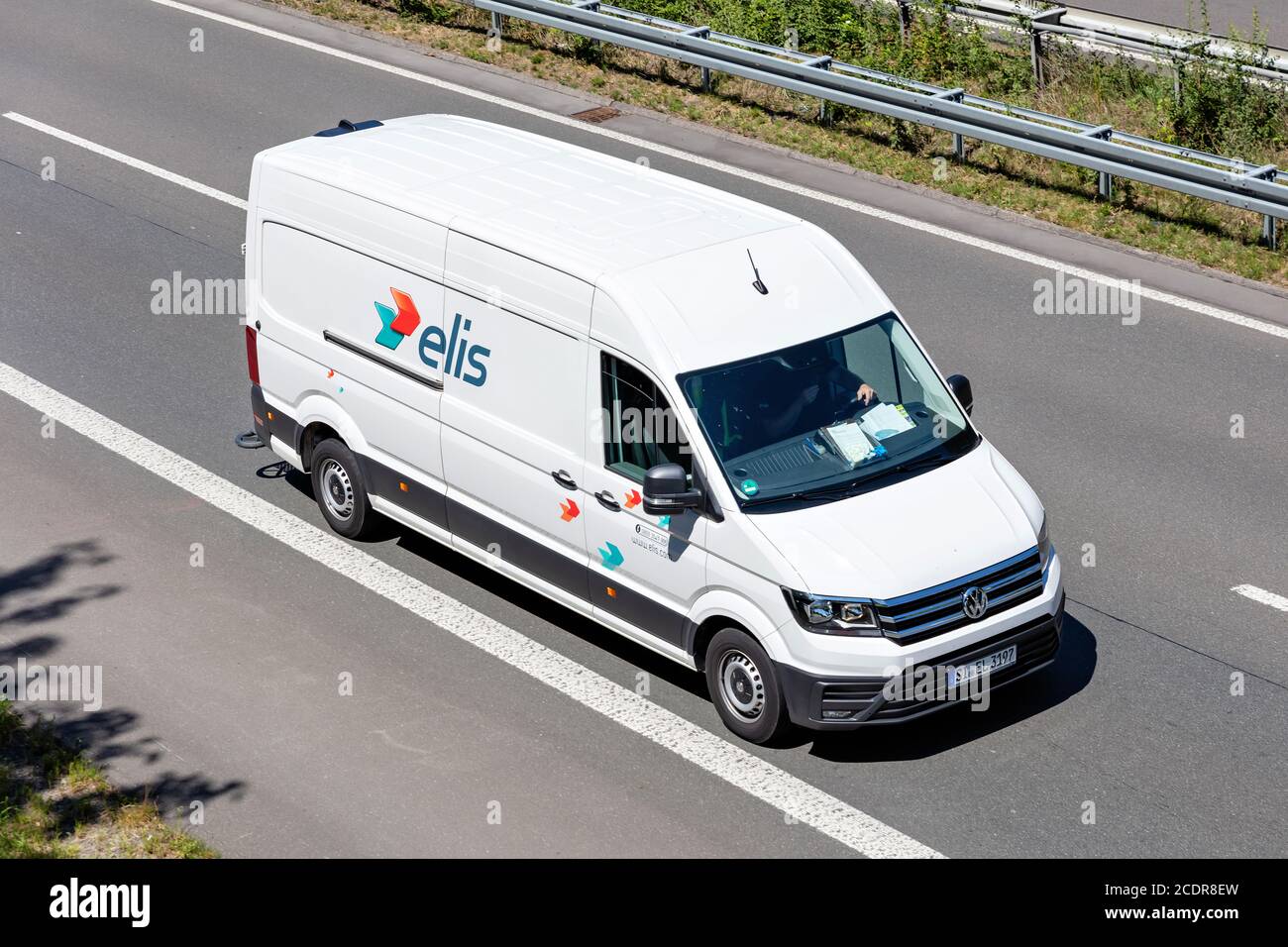 Volkswagen crafter hi-res stock photography and images - Alamy