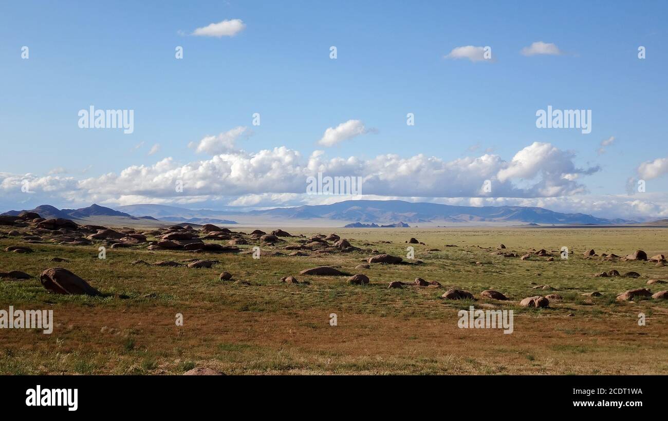 Field of rocks hi-res stock photography and images - Alamy