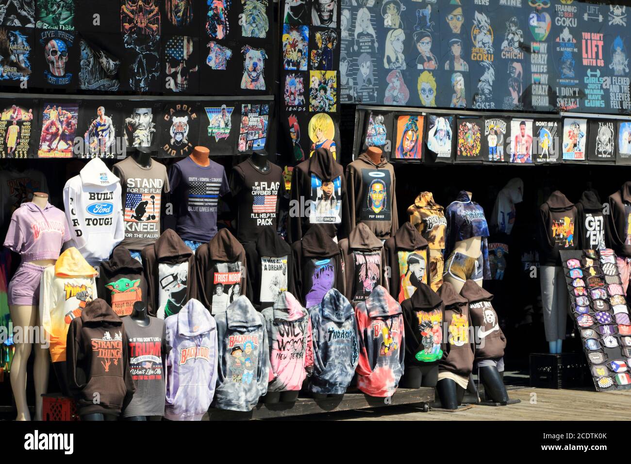 Souvenir and T Shirt shops are common on the Wildwood, New Jersey  boardwalk. USA Stock Photo - Alamy