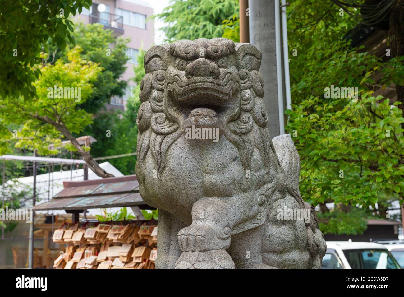 Nanba yasaka shrine hires stock photography and images Alamy