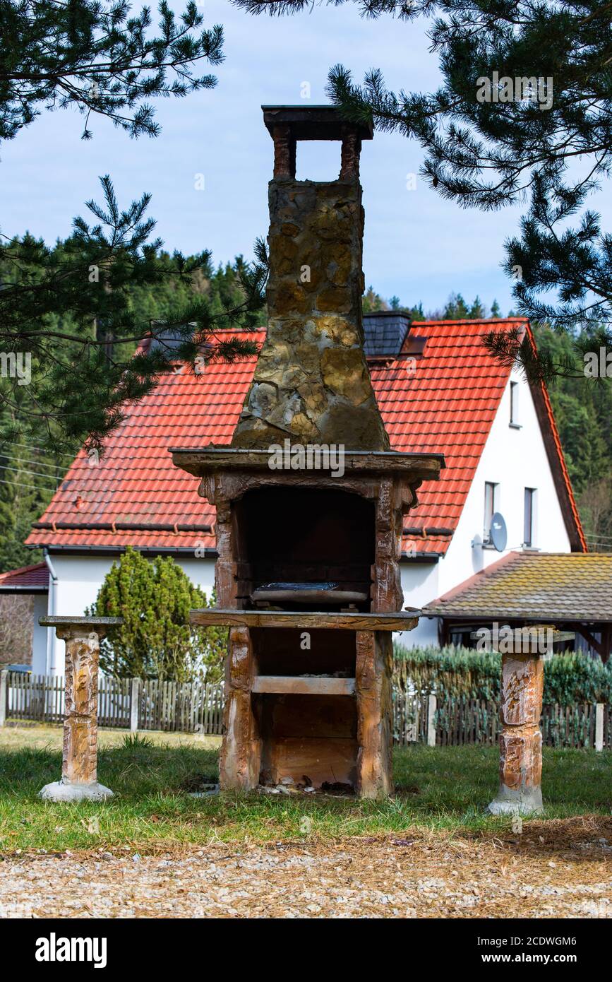 Stone grill hi-res stock photography and images - Alamy