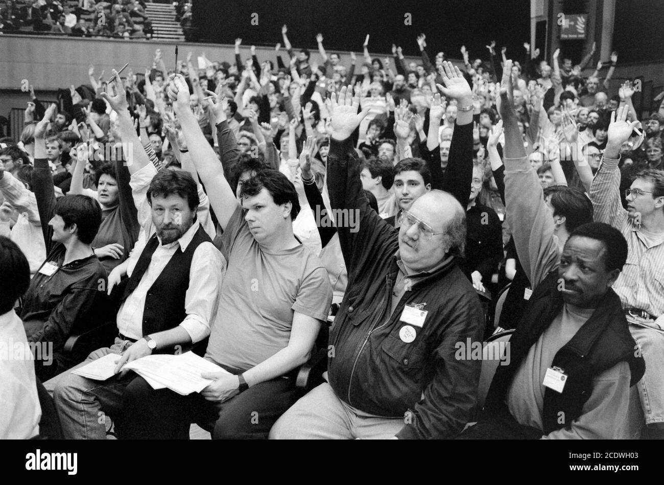 Delegates take part in a vote during the National Union of Teachers conference at the Brighton Centre. 10 April 1993. Photo: Neil Turner Stock Photo