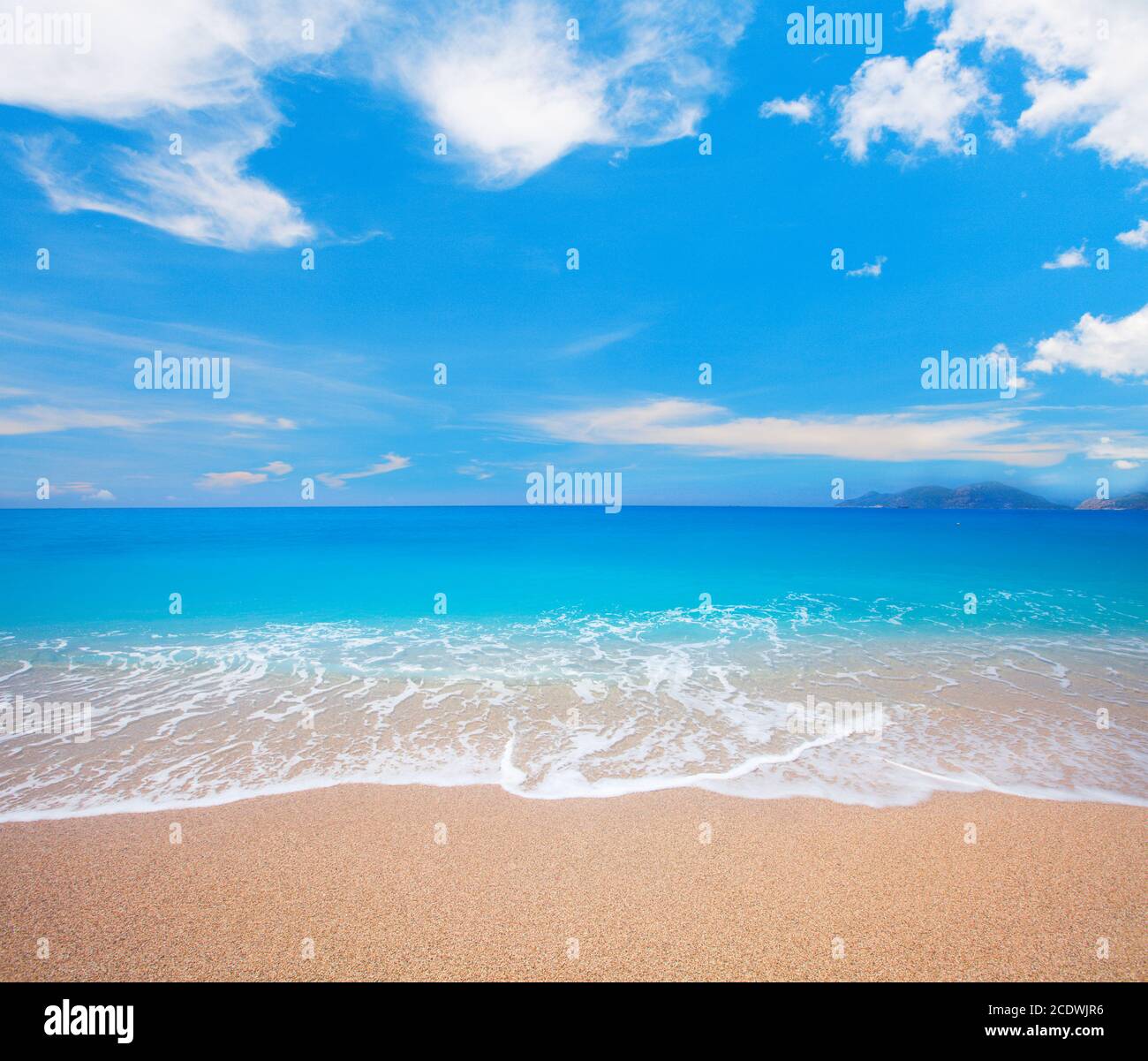 Beautiful tropical sea hi-res stock photography and images - Alamy