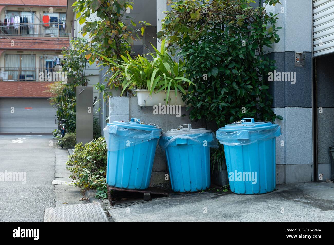 city trash cans Stock Photo Alamy