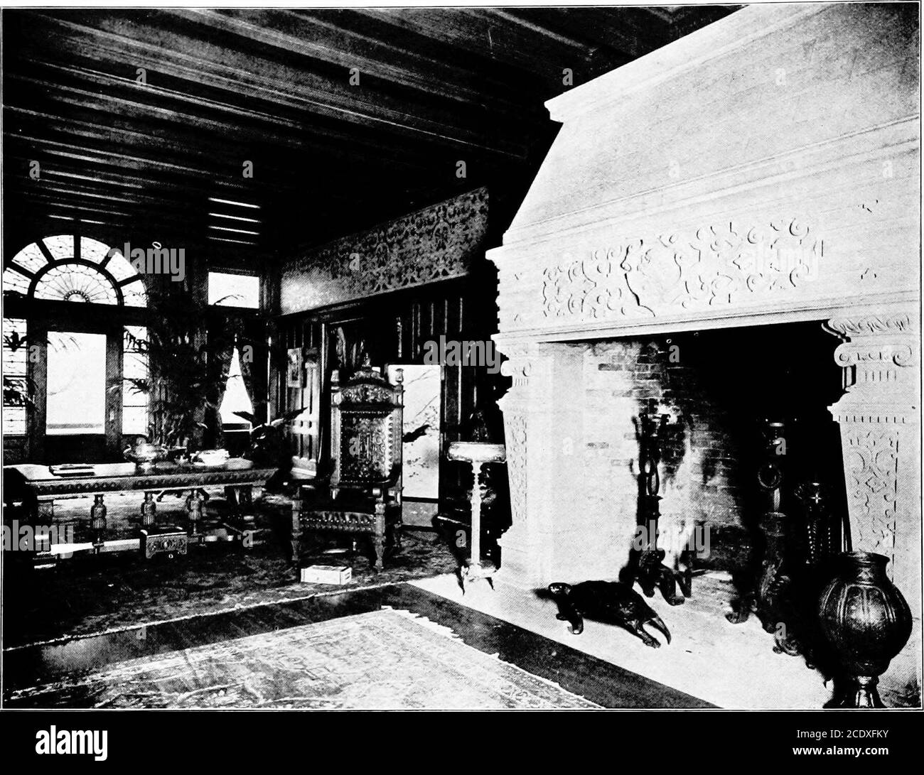 Elizabethan details Black and White Stock Photos & Images - Alamy
