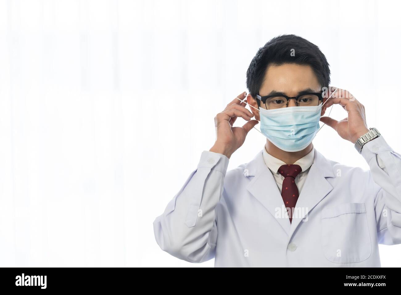 Doctor wear mask Stock Photo Alamy