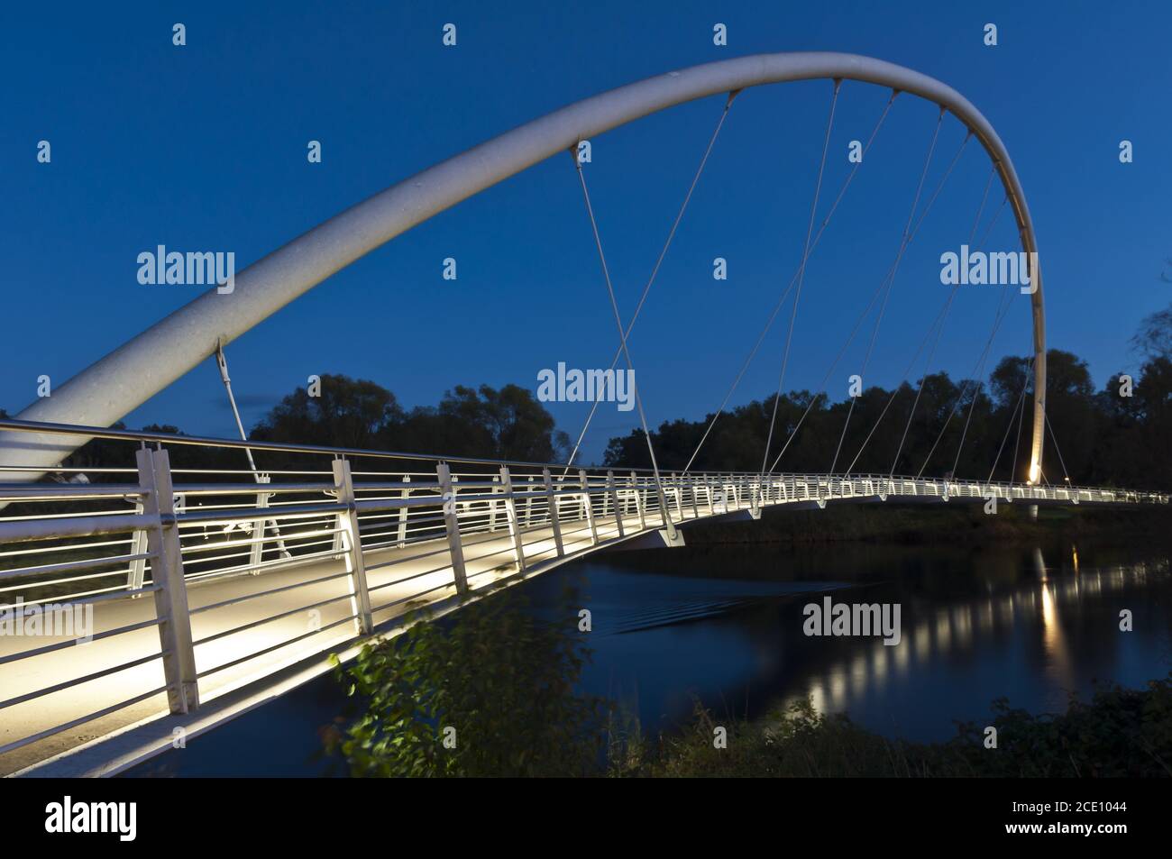Dessau-Roßlau Stadtpanorama Brücke Stock Photo - Alamy